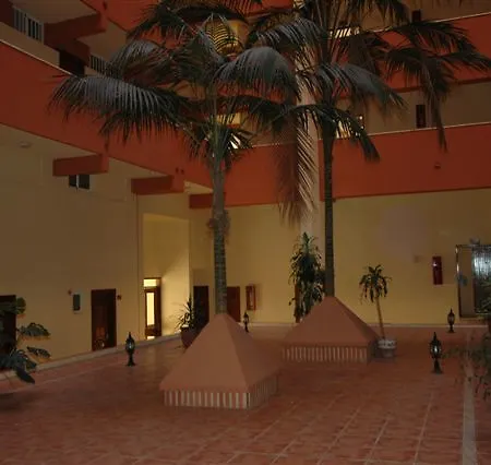Tamarindos Hotel 2*